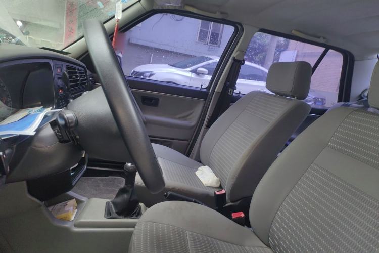 Used Volkswagen Jetta 2010 1.6L Partner Left Front Seat