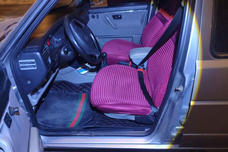 Used Volkswagen Jetta 2010 1.6L Partner Left Front Seat
