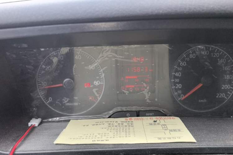 Used Volkswagen Jetta 2010 1.6L Partner Odometer Close Up