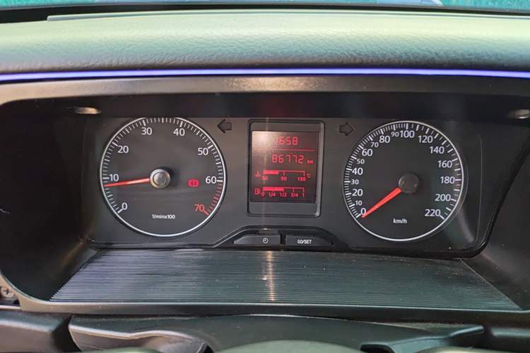 Used Volkswagen Jetta 2010 1.6L Partner Odometer Close Up