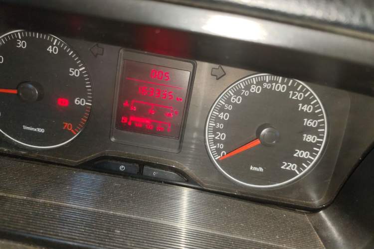 Used Volkswagen Jetta 2010 1.6L Partner Odometer Close Up