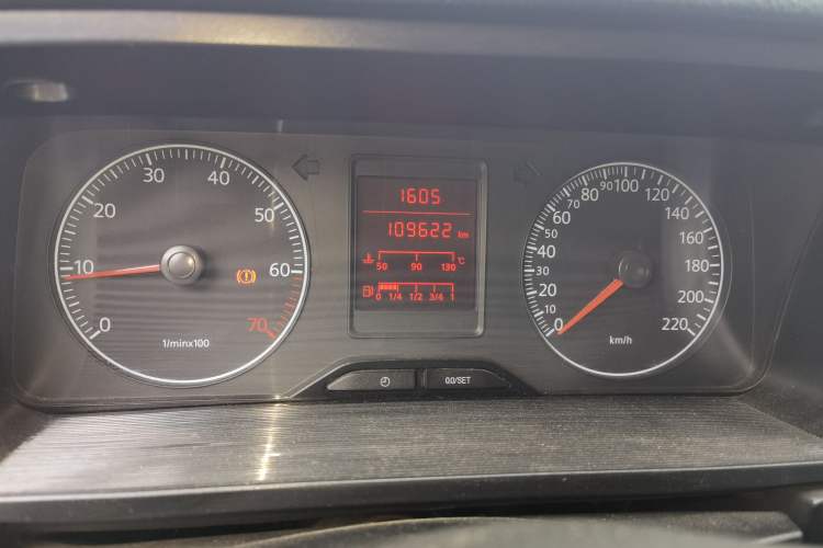 Used Volkswagen Jetta 2010 1.6L Partner Odometer Close Up