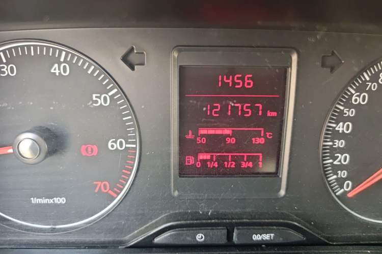 Used Volkswagen Jetta 2010 1.6L Partner Odometer Close Up