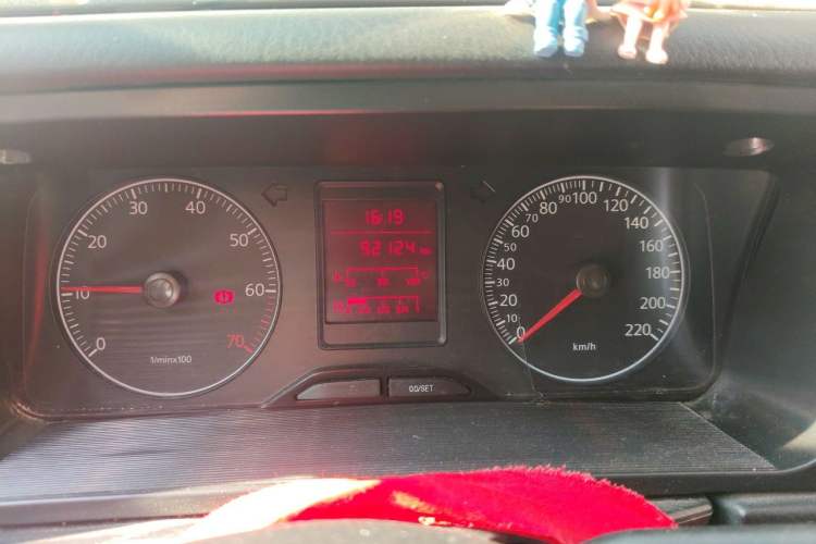 Used Volkswagen Jetta 2010 1.6L Partner Odometer Close Up