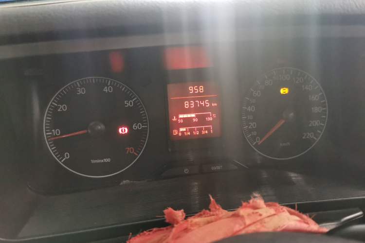Used Volkswagen Jetta 2010 1.6L Partner Odometer Close Up
