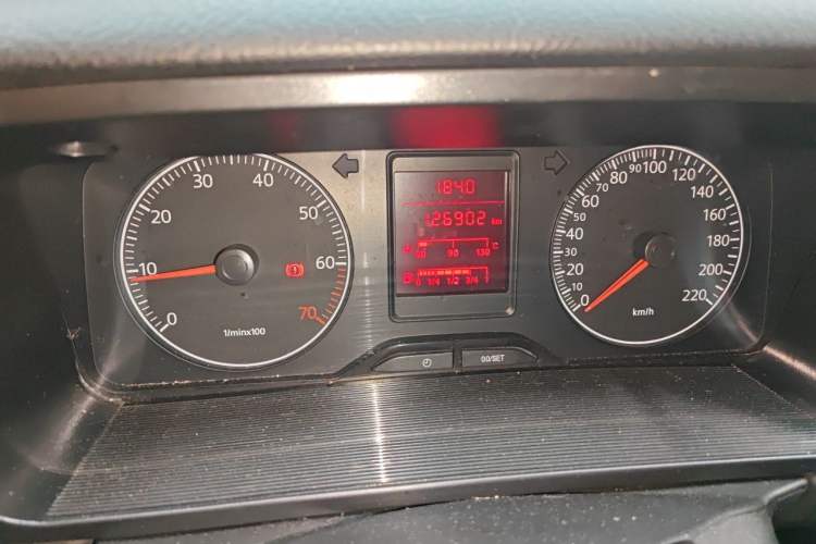 Used Volkswagen Jetta 2010 1.6L Partner Odometer Close Up