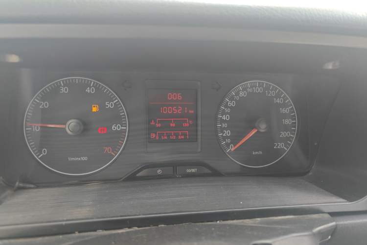 Used Volkswagen Jetta 2010 1.6L Partner Odometer Close Up