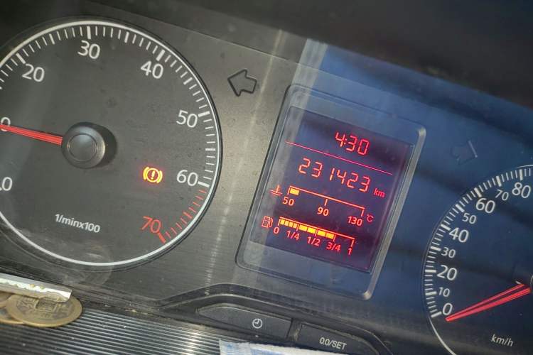 Used Volkswagen Jetta 2010 1.6L Partner Odometer Close Up