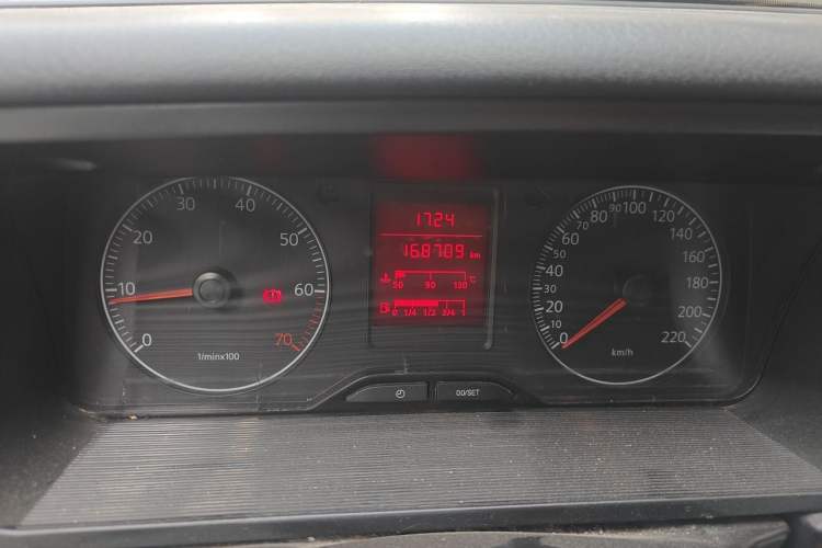 Used Volkswagen Jetta 2010 1.6L Partner Odometer Close Up