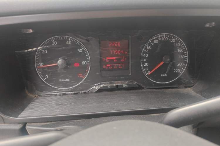 Used Volkswagen Jetta 2010 1.6L Partner Odometer Close Up