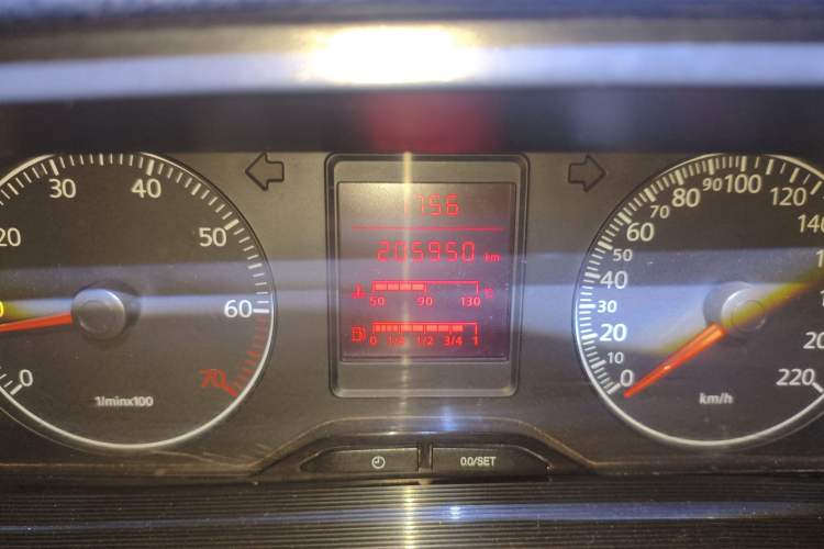 Used Volkswagen Jetta 2010 1.6L Partner Odometer Close Up