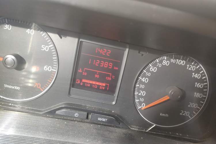 Used Volkswagen Jetta 2010 1.6L Partner Odometer Close Up