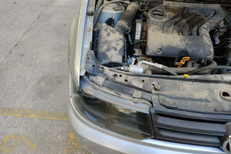 Used Volkswagen Jetta 2010 1.6L Partner Right Front Headlight