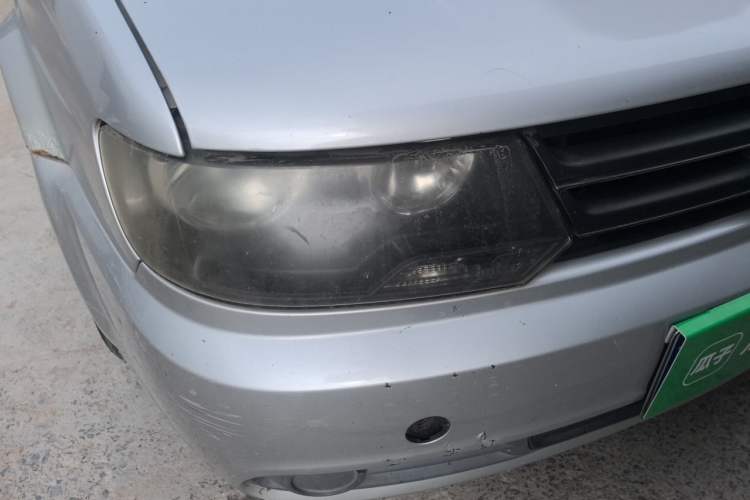 Used Volkswagen Jetta 2010 1.6L Partner Right Front Headlight
