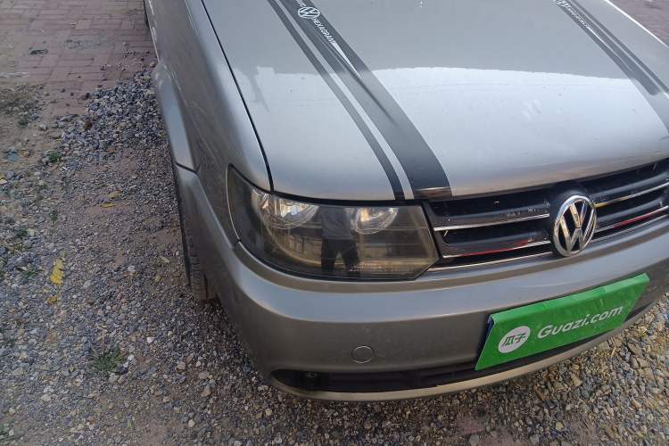 Used Volkswagen Jetta 2010 1.6L Partner Right Front Headlight