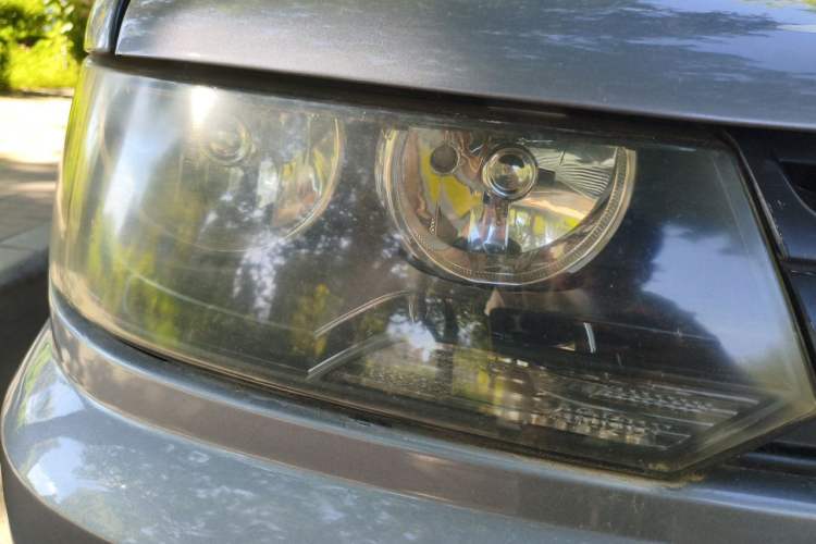 Used Volkswagen Jetta 2010 1.6L Partner Right Front Headlight