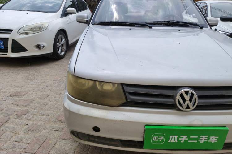 Used Volkswagen Jetta 2010 1.6L Partner Right Front Headlight