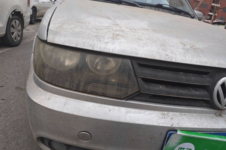 Used Volkswagen Jetta 2010 1.6L Vanguard Right Front Headlight
