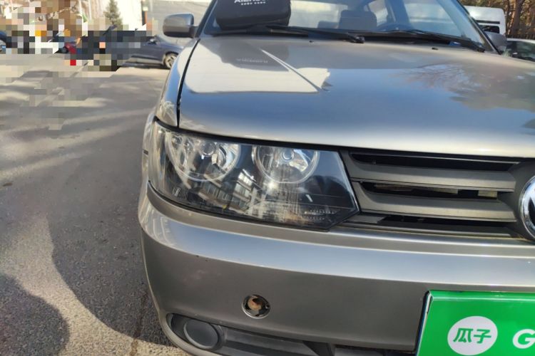 Used Volkswagen Jetta 2010 1.6L Partner Right Front Headlight