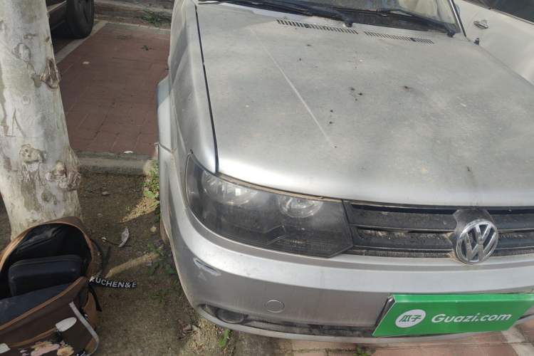 Used Volkswagen Jetta 2010 1.6L Partner Right Front Headlight