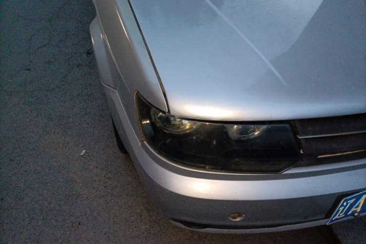Used Volkswagen Jetta 2010 1.6L Partner Right Front Headlight