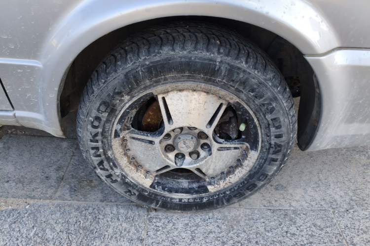 Used Volkswagen Jetta 2010 1.6L Partner Right Front Wheel Hub