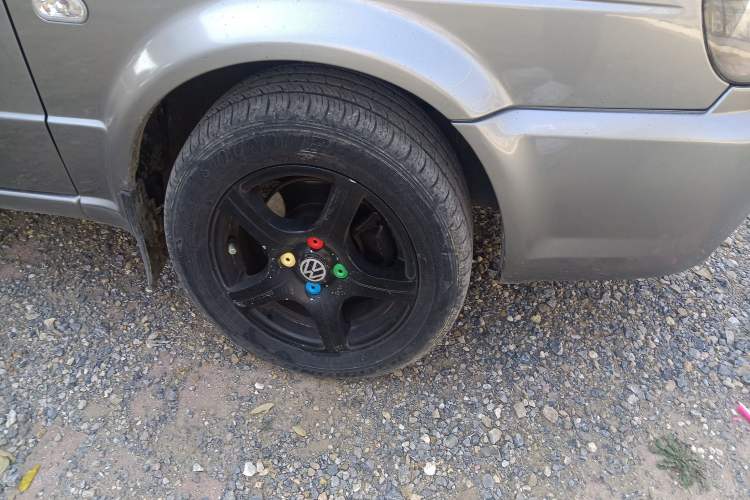 Used Volkswagen Jetta 2010 1.6L Partner Right Front Wheel Hub