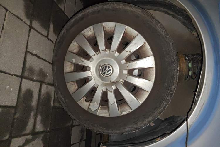 Used Volkswagen Jetta 2010 1.6L Partner Right Front Wheel Hub