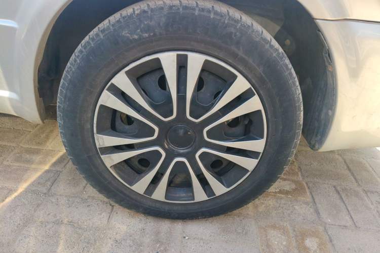 Used Volkswagen Jetta 2010 1.6L Partner Right Front Wheel Hub