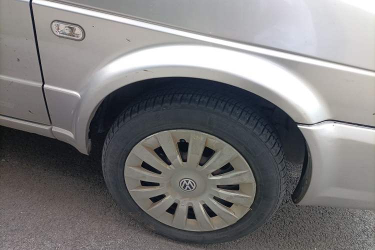 Used Volkswagen Jetta 2010 1.6L Partner Right Front Wheel Hub