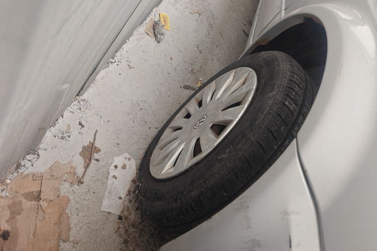 Used Volkswagen Jetta 2010 1.6L Partner Right Front Wheel Hub