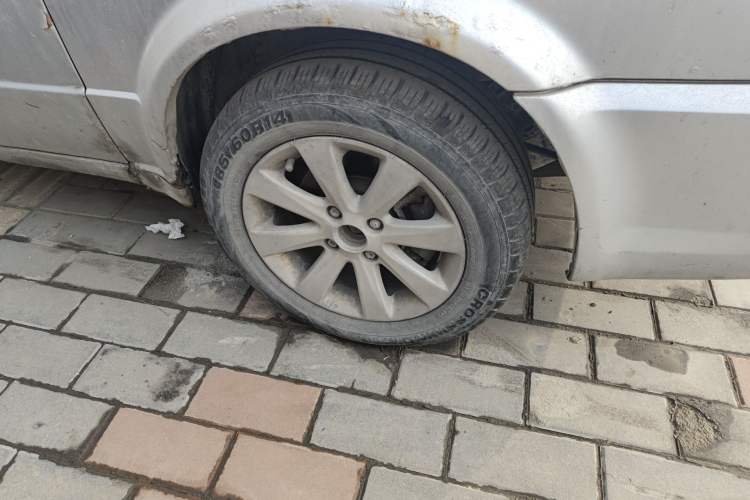 Used Volkswagen Jetta 2010 1.6L Partner Right Front Wheel Hub