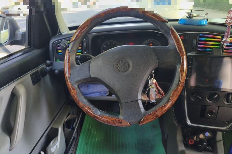 Used Volkswagen Jetta 2010 1.6L Partner Steering Wheel