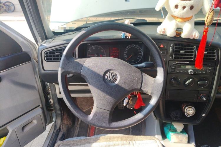 Used Volkswagen Jetta 2010 1.6L Partner Steering Wheel