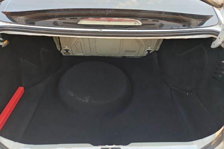 Used Volkswagen Jetta 2010 1.6L Partner Trunk