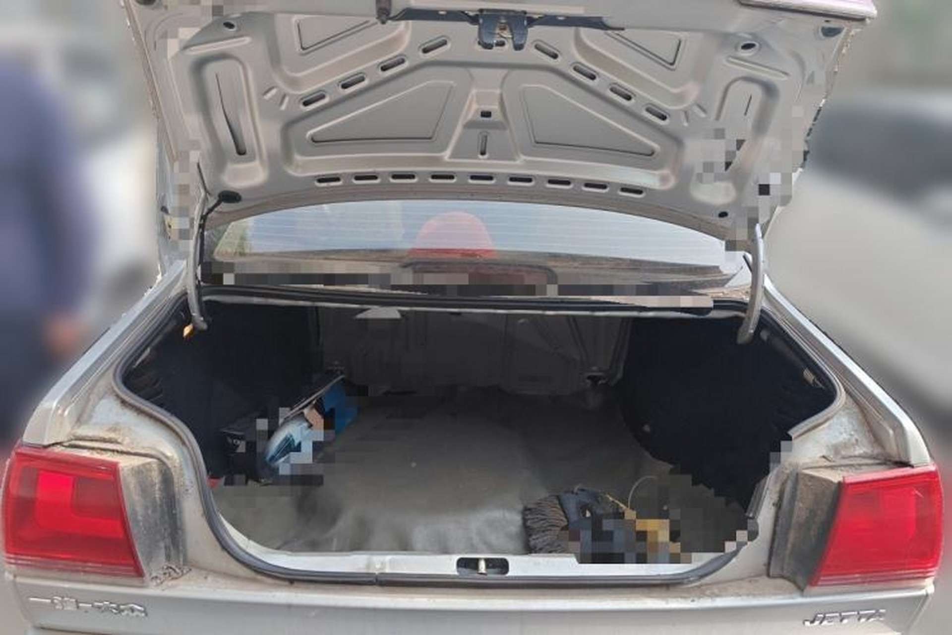 Used Volkswagen Jetta 2010 1.6L Partner Trunk