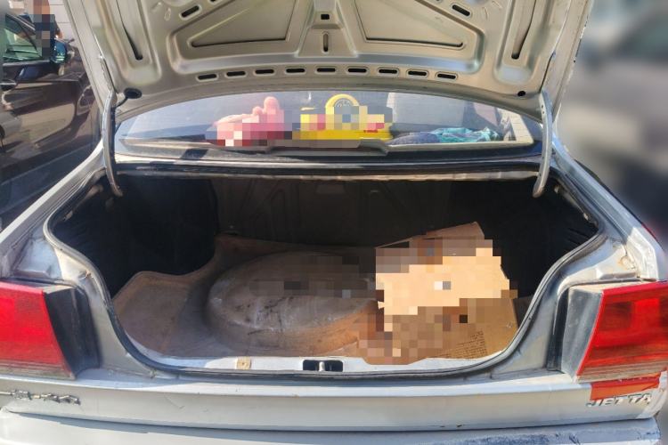 Used Volkswagen Jetta 2010 1.6L Partner Trunk