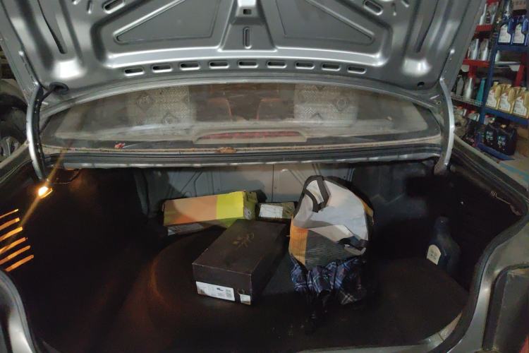 Used Volkswagen Jetta 2010 1.6L Partner Trunk