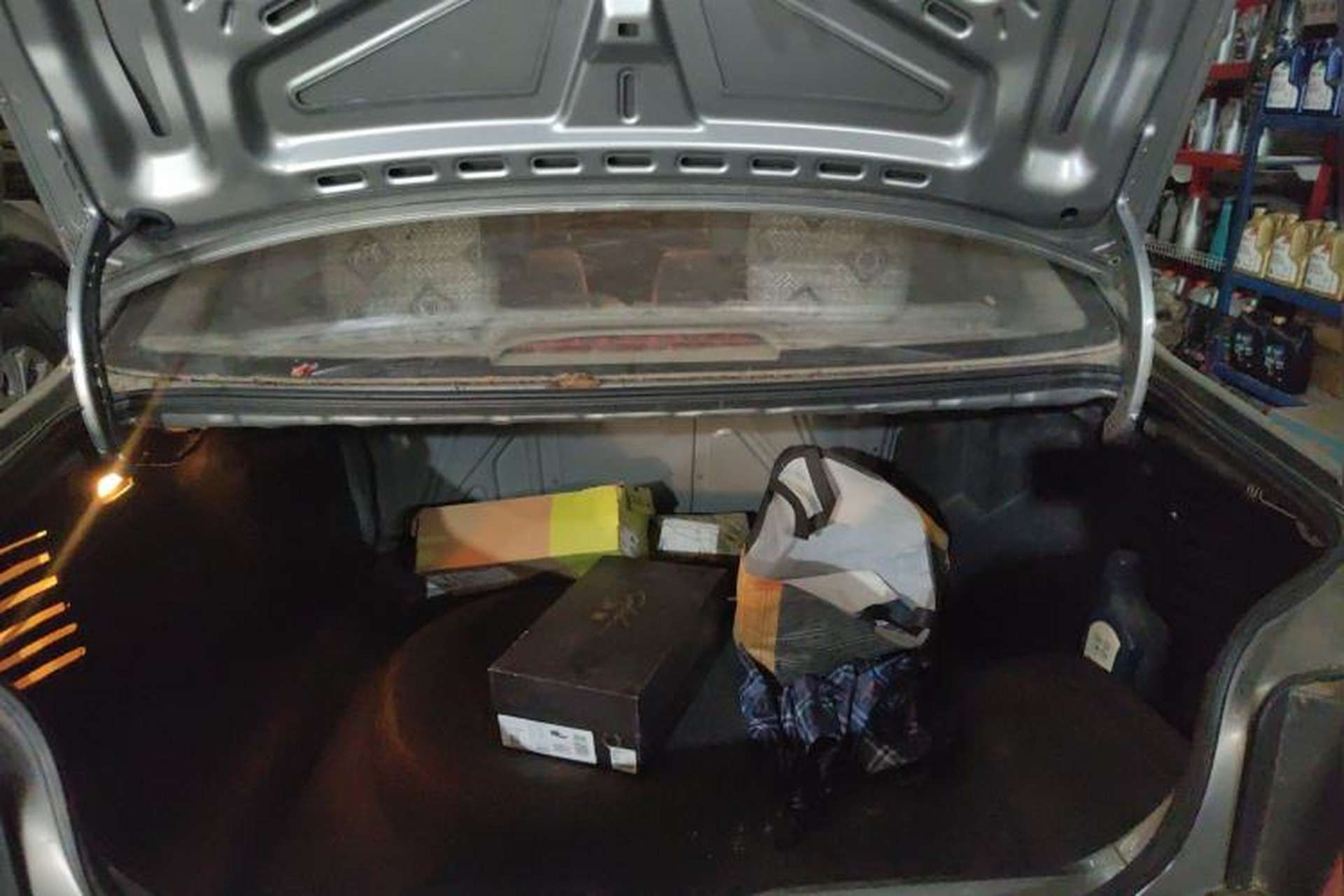 Used Volkswagen Jetta 2010 1.6L Partner Trunk