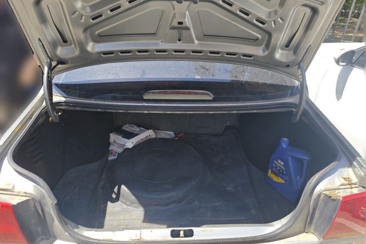 Used Volkswagen Jetta 2010 1.6L Partner Trunk