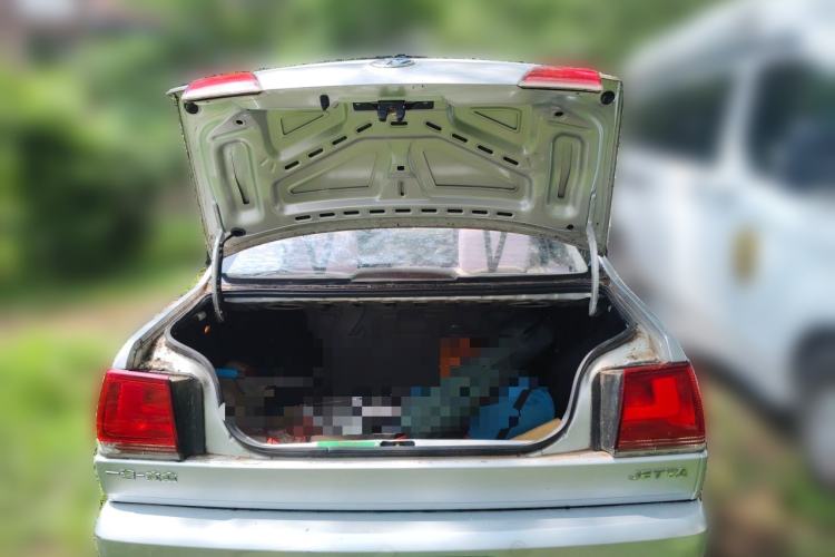Used Volkswagen Jetta 2010 1.6L Partner Trunk