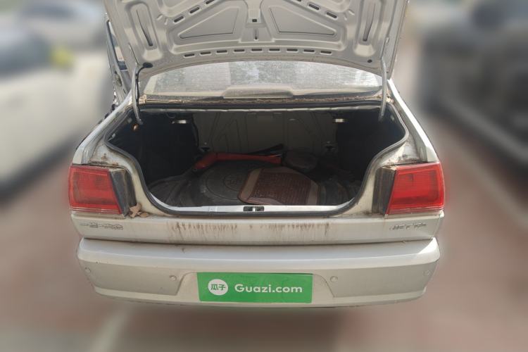 Used Volkswagen Jetta 2010 1.6L Partner Trunk