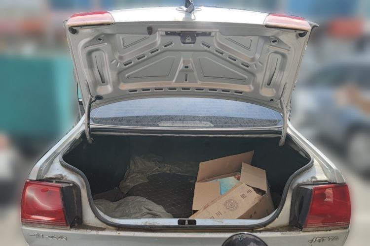 Used Volkswagen Jetta 2010 1.6L Partner Trunk