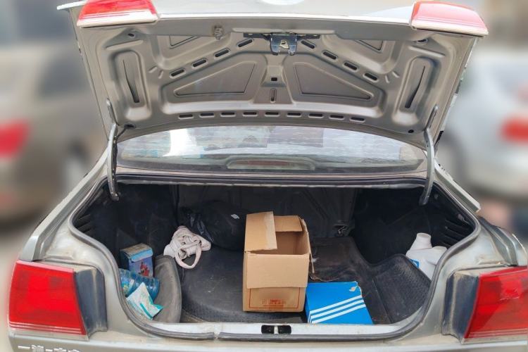 Used Volkswagen Jetta 2010 1.6L Vanguard Trunk