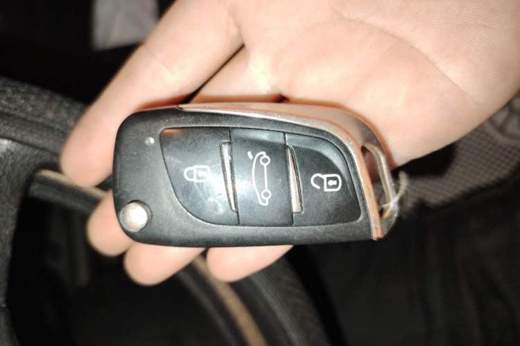 Used Volkswagen Jetta 2010 1.6L Partner Vehicle Key