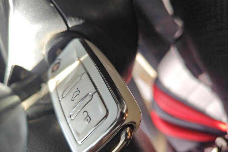 Used Volkswagen Jetta 2010 1.6L Partner Vehicle Key