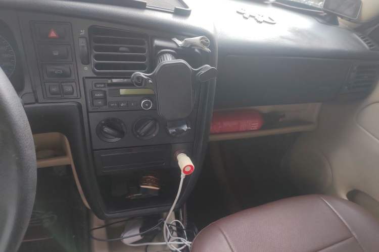 Used Volkswagen Jetta 2010 1.6L Partner Audio And AC Panel