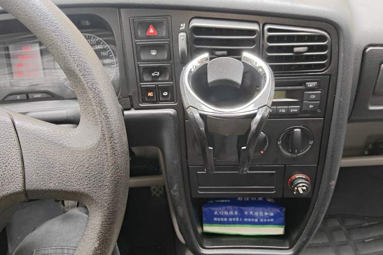 Used Volkswagen Jetta 2010 1.6L Partner Audio And AC Panel