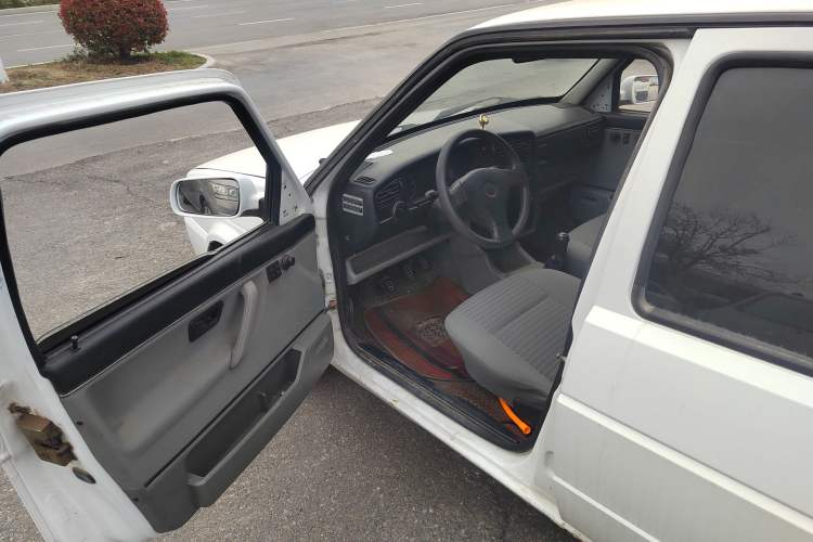 Used Volkswagen Jetta 2010 1.6L Partner Driver Seat