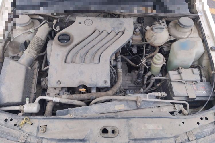 Used Volkswagen Jetta 2010 1.6L Partner Engine Bay